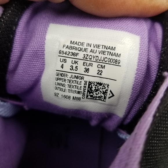 Converse - Picture 8 of 8